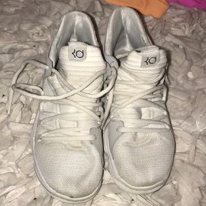 KD nike b-ball shoes